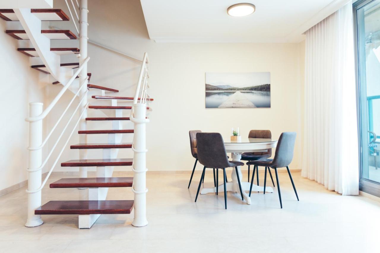 Almog Boutique apartments מגדלי חוף הכרמל חיפה Extérieur photo