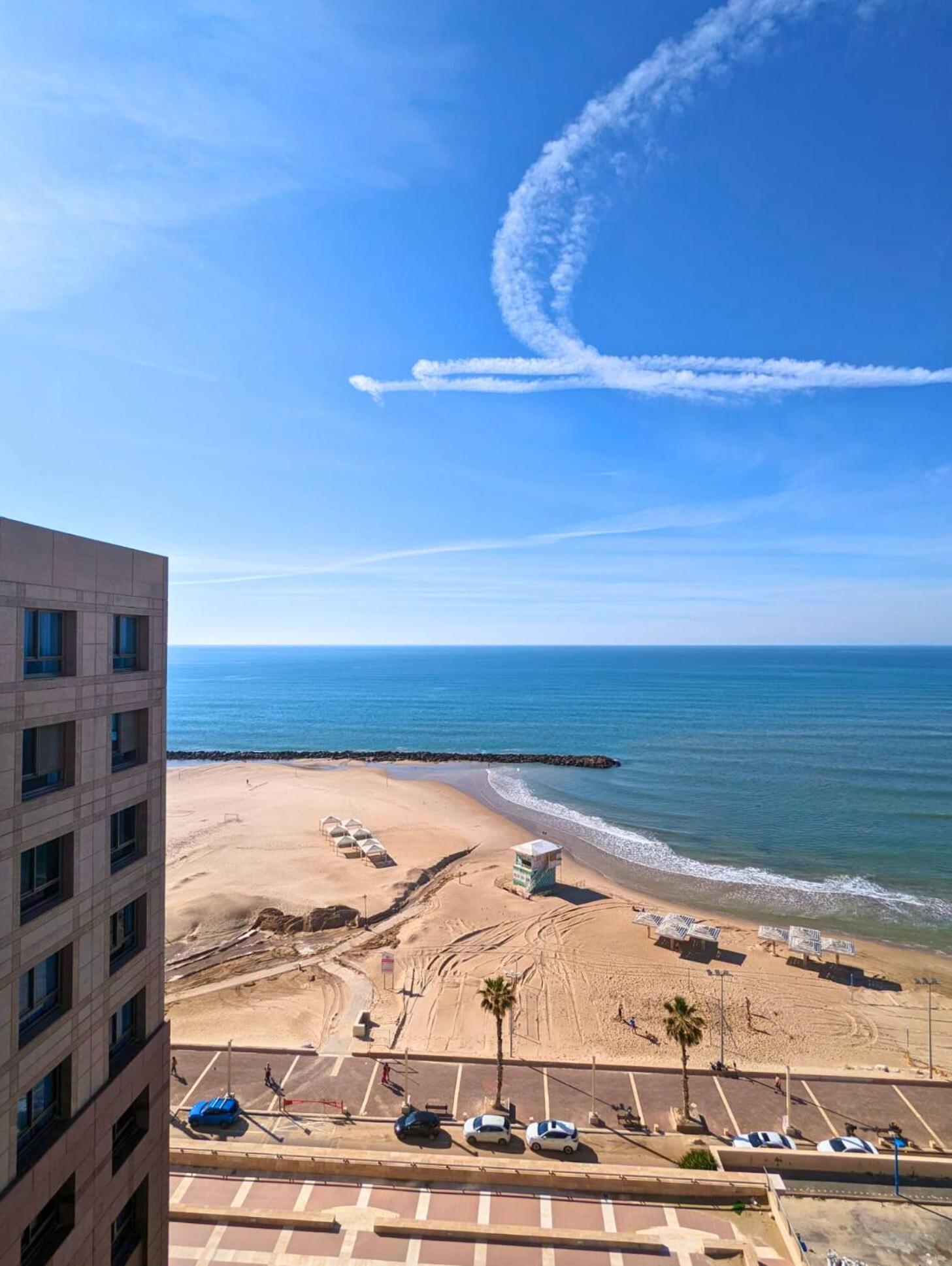 Almog Boutique apartments מגדלי חוף הכרמל חיפה Extérieur photo